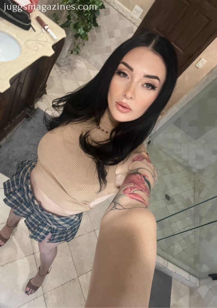 Charlotte Sins Biography – Wiki, Age, Career, Boyfriend & Net Worth 2026