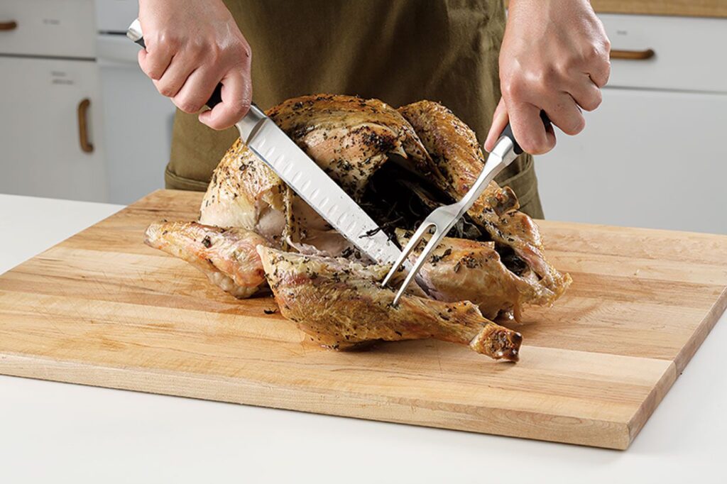 Best Way to Carve a Turkey Like a Pro (Easy Step-by-Step Guide)