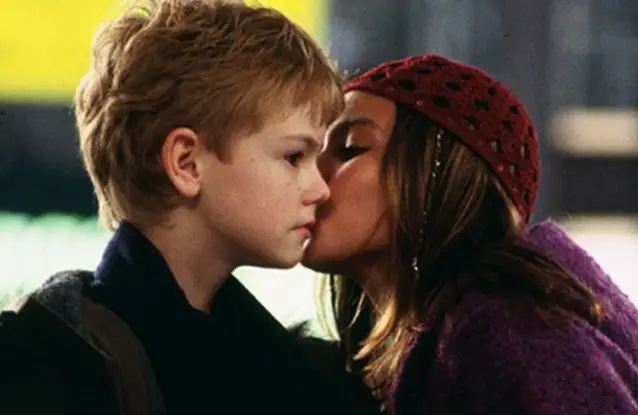 Thomas Brodie-Sangster Age in Love Actually: Fans Are Shocked by His Real Age