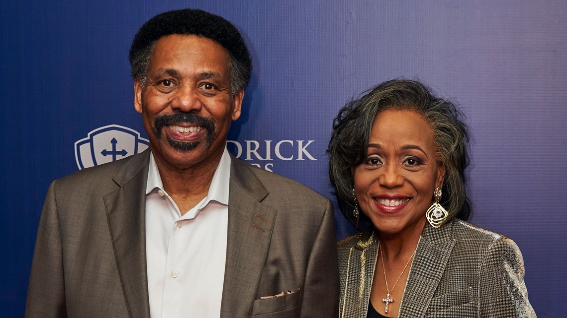 Tony Evans New Wife Age Difference & Love Story – What You Need to Know
