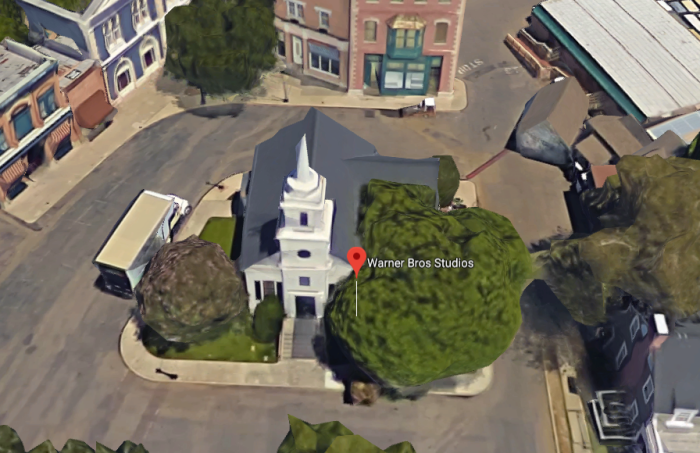 Where Did They Film Gilmore Girls? Warner Bros, Stars Hollow & More