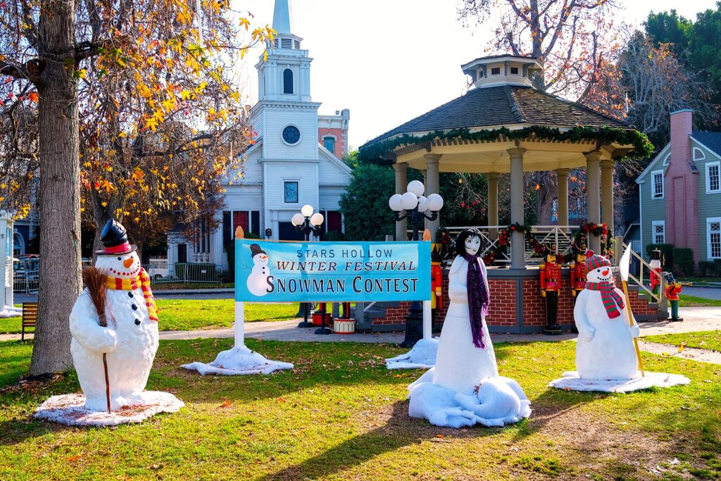 Where Did They Film Gilmore Girls? Warner Bros, Stars Hollow & More
